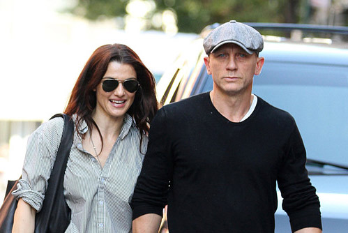 Daniel Craig snatches phone off fan in fit of rage • Pop Scoop